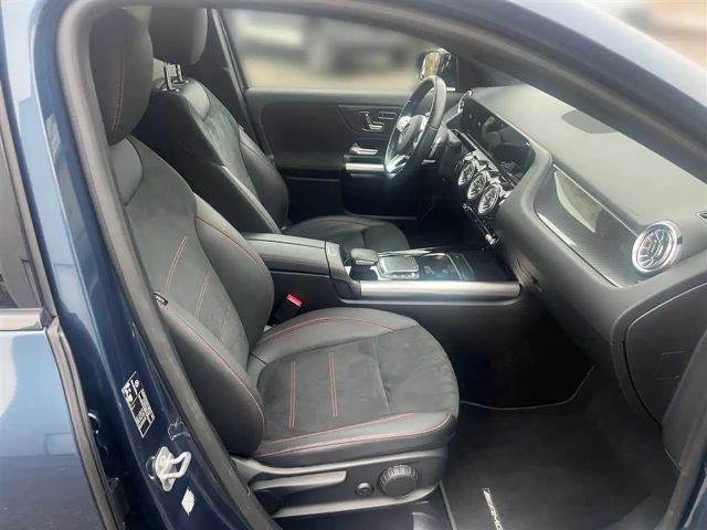 Mercedes-Benz GLA 200 GLA 200 d