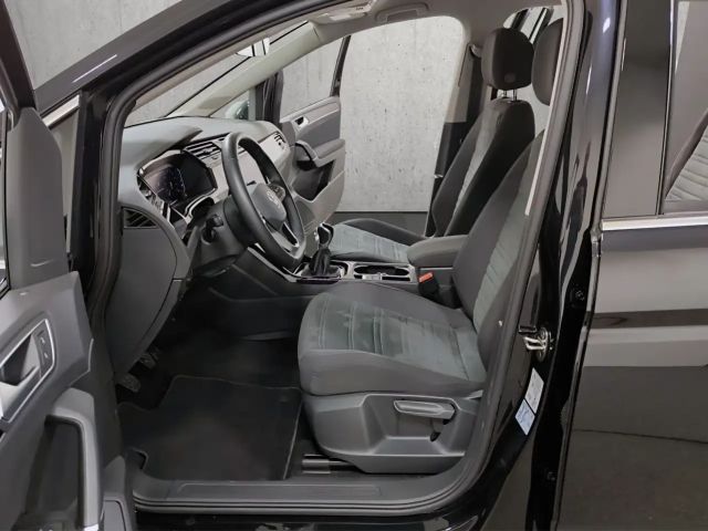 Volkswagen Touran 1.5 TSI Highline