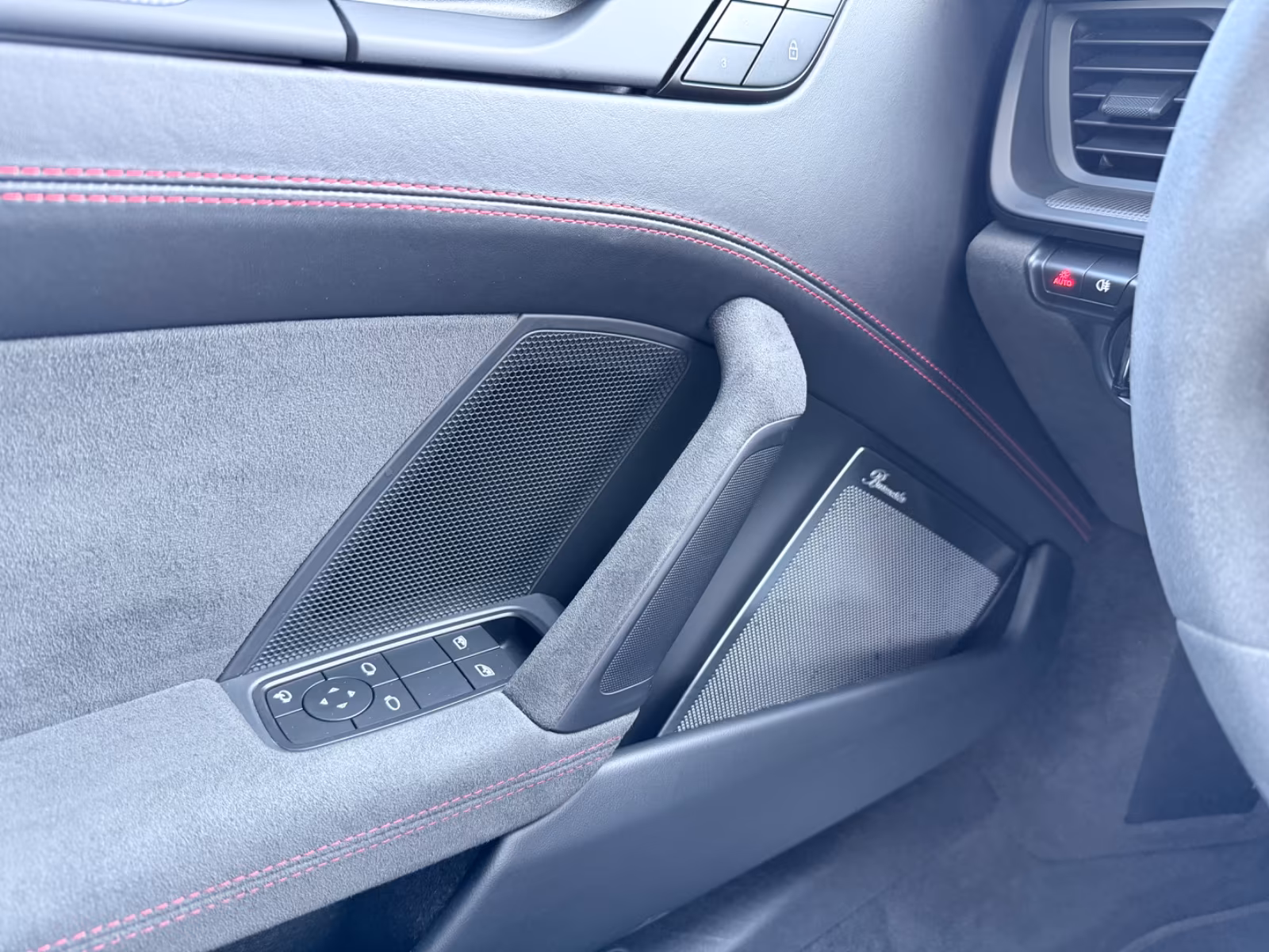 Porsche 911 4 992 Cabriolet GTS Targa