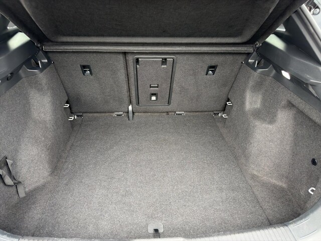 Volkswagen ID.4 Schuko QO Navi+ LM19 Velours