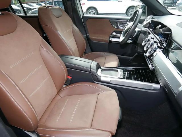 Mercedes-Benz GLB 220 4MATIC AMG Line