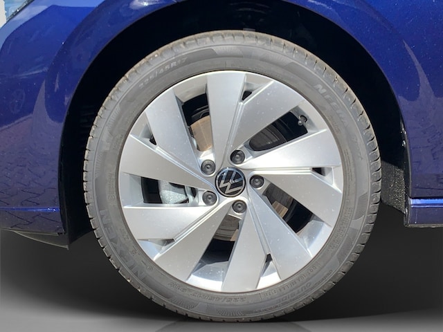 Volkswagen Golf 1.5 eTSI Golf VIII Style