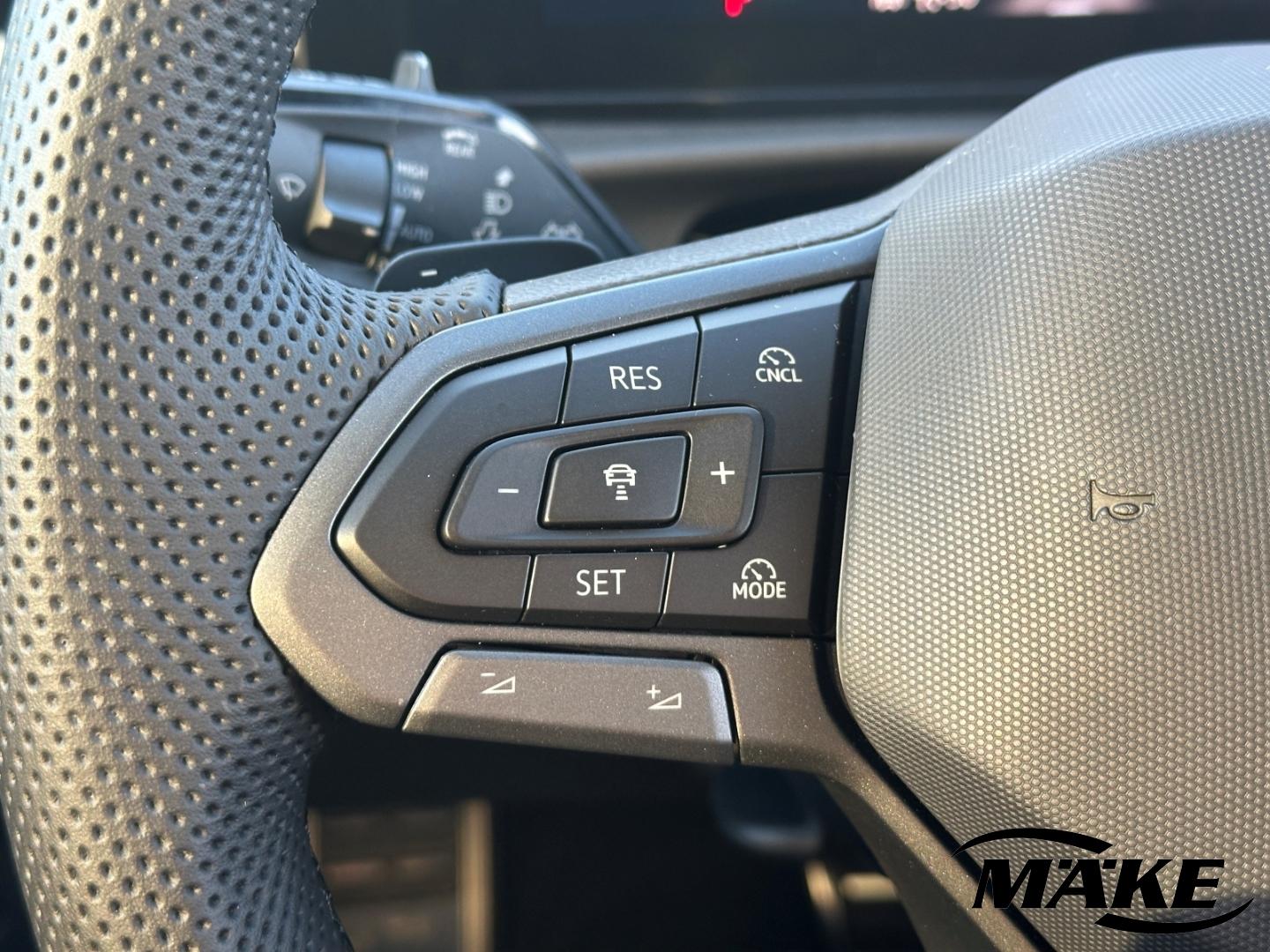 Volkswagen T-Roc 1.5 eTSI DSG R-Line