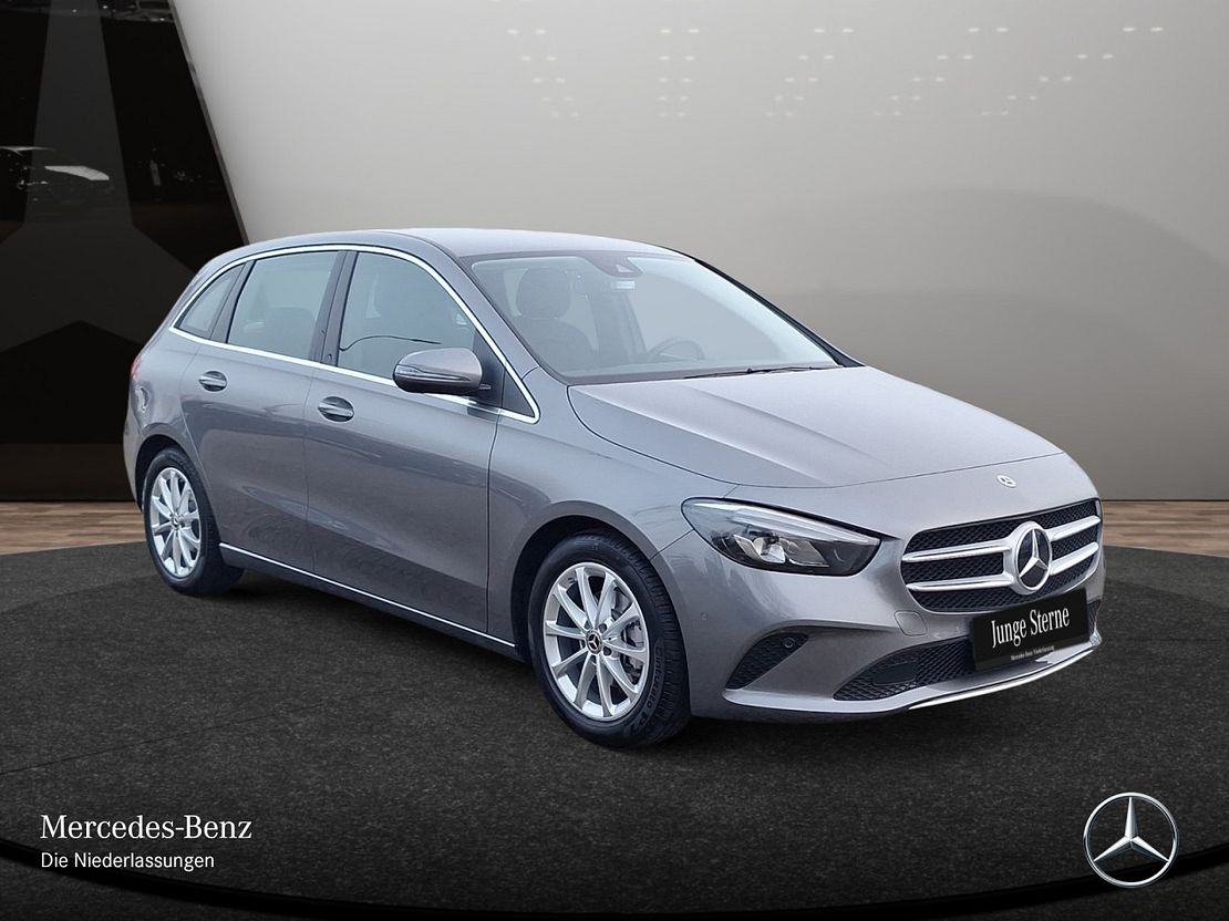 Mercedes-Benz B 180 Sedan