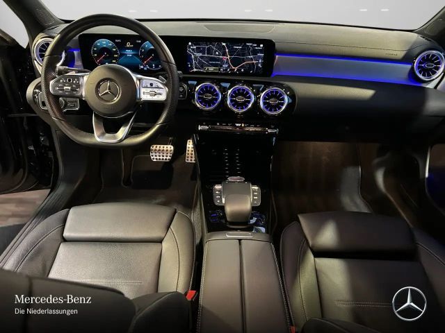 Mercedes-Benz A 180 AMG Line