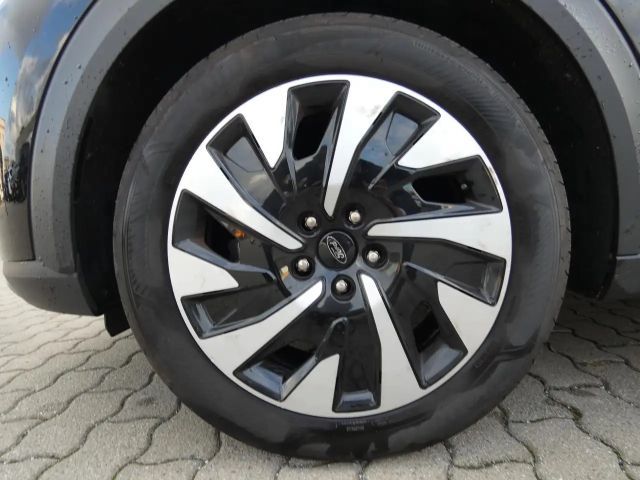 Ford Puma EcoBoost Titanium