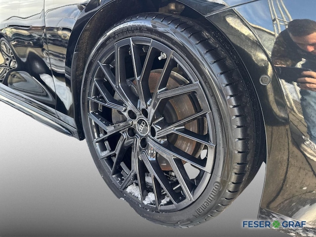 Audi A6 Avant Quattro S-Tronic