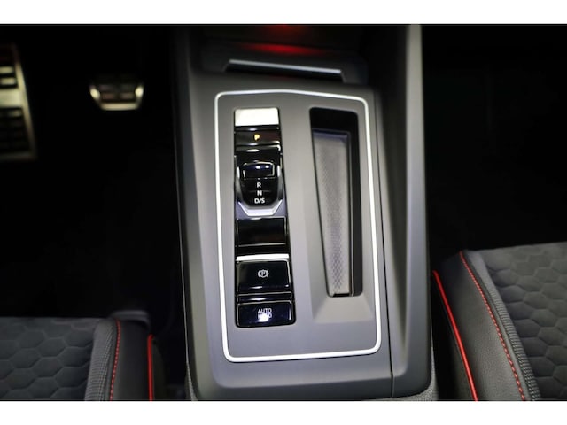 Volkswagen Golf 2.0 TSI DSG