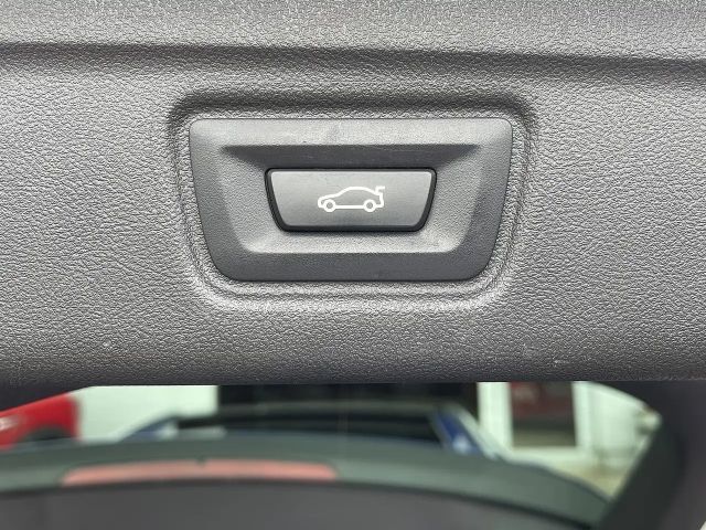 BMW 330 330e M-Sport Touring xDrive