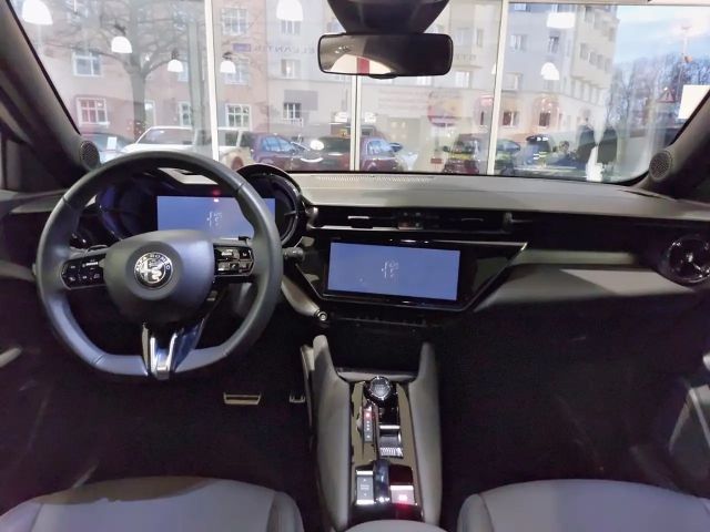 Alfa Romeo Junior Ibrida