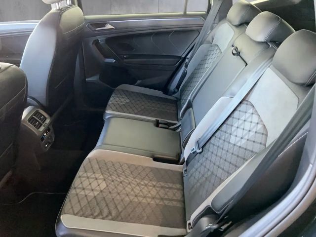 Volkswagen Tiguan 4Motion Allspace DSG R-Line