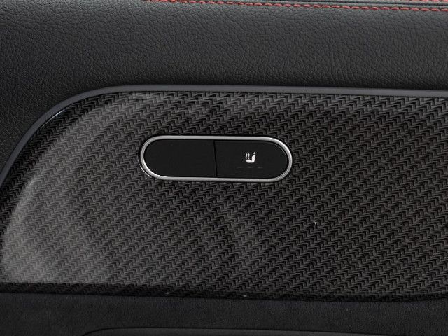 Mercedes-Benz GLA 180 AMG Line