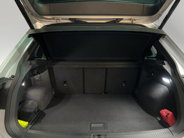 Volkswagen Tiguan 1.5 TSI DSG R-Line