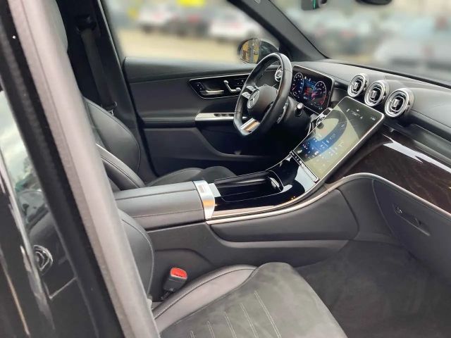 Mercedes-Benz GLC 300 4MATIC AMG Line