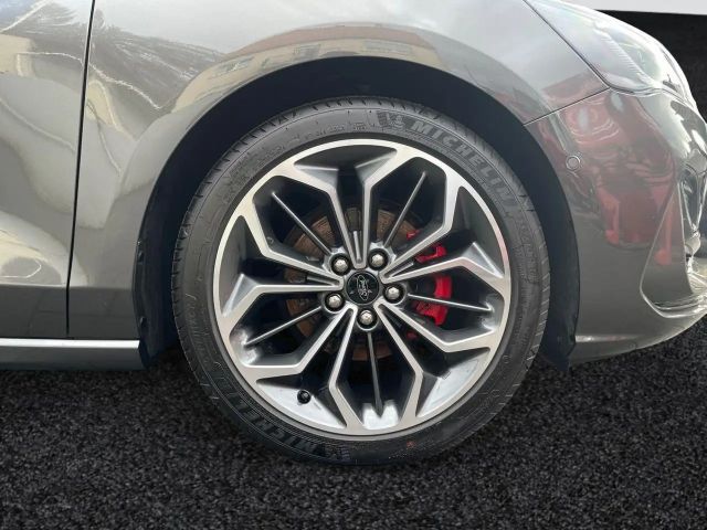Ford Focus EcoBoost ST Line