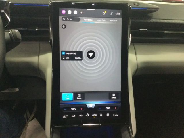 Ford Explorer Extended range RWD