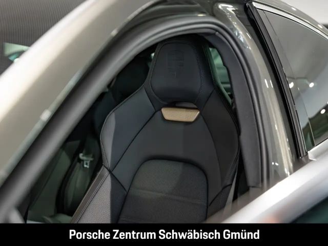 Porsche Panamera 4 E-Hybrid