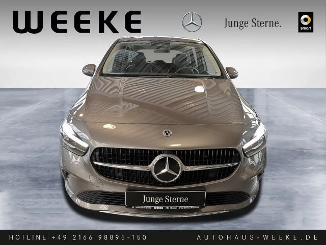 Mercedes-Benz B 180 Progressive Sedan