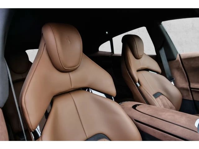 Ferrari Purosangue *Matrix-LED*360°-Kamera*Burmester*Privacy*