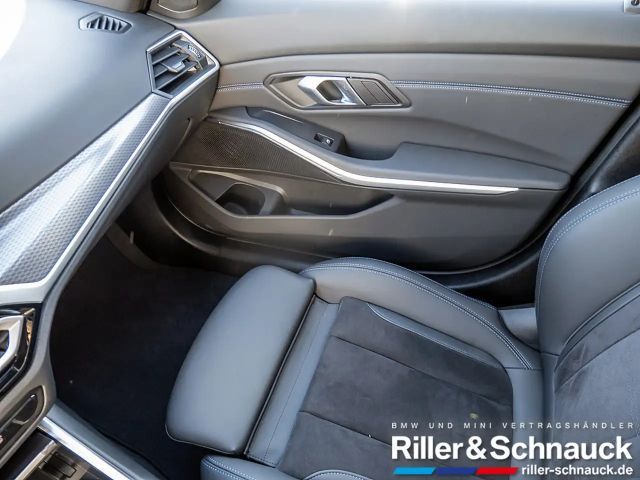 BMW 320 320i M-Sport Touring