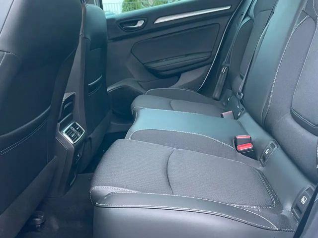 Renault Megane Combi EDC TCe 140 Techno