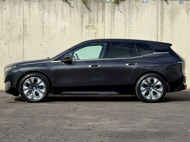 BMW iX xDrive40