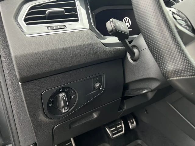 Volkswagen Tiguan 4Motion R-Line