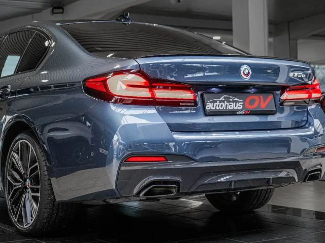 BMW 530 530e M-Sport Sedan