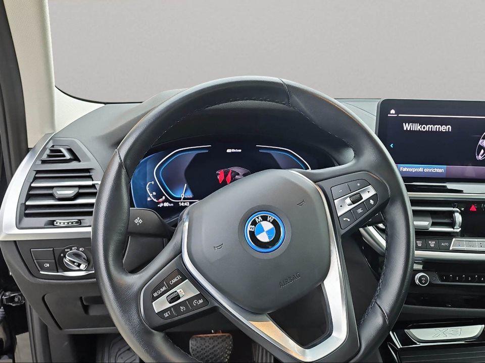 BMW X3 xDrive30e