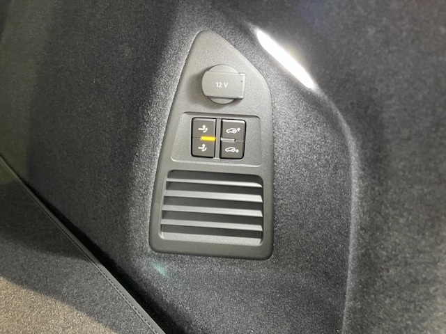 Volkswagen Touareg 4Motion R-Line Sound