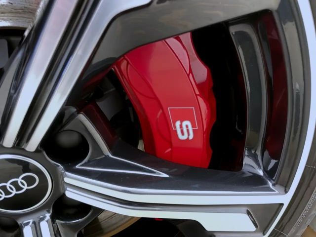 Audi S4 Avant Quattro