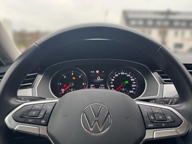 Volkswagen Passat 2.0 TDI Business DSG Variant