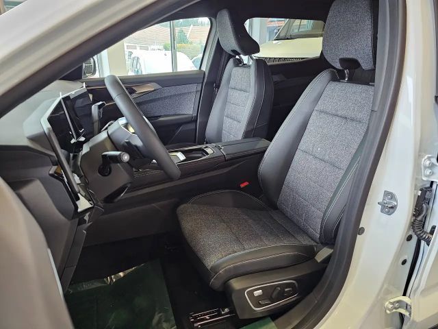 Renault Espace E-Tech Hybrid Techno