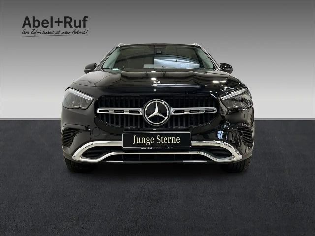 Mercedes-Benz GLA 200 Progressive