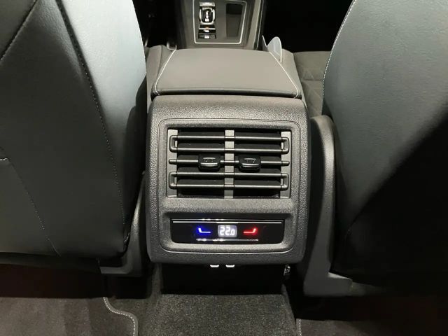 Volkswagen Golf DSG Variant