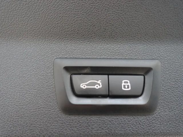 BMW X3 40d 48V   AHK,Pano,Head Up,Leder,RFK,Navi uvm....