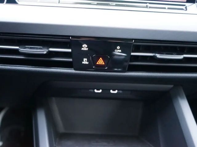 Volkswagen Golf 1.5 TSI Golf VIII Life