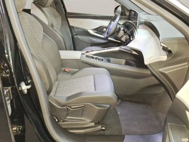 Peugeot 3008 1.2 145 e-DSC6 ACC+LED+Navi+SHZ+Winterp.