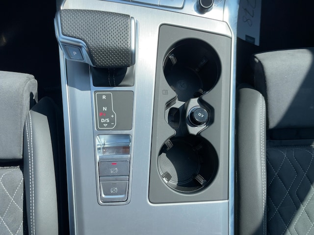 Audi S6 Avant Quattro