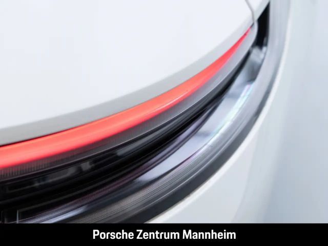 Porsche 992 Cabrio Carrera GTS