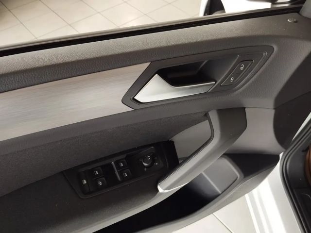 Volkswagen Touran Life