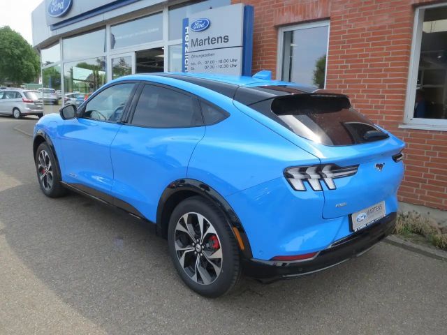 Ford Mustang Mach-E AWD Premium