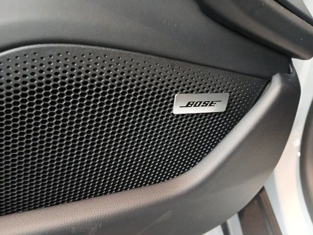 Porsche Taycan 4 Cross Turismo