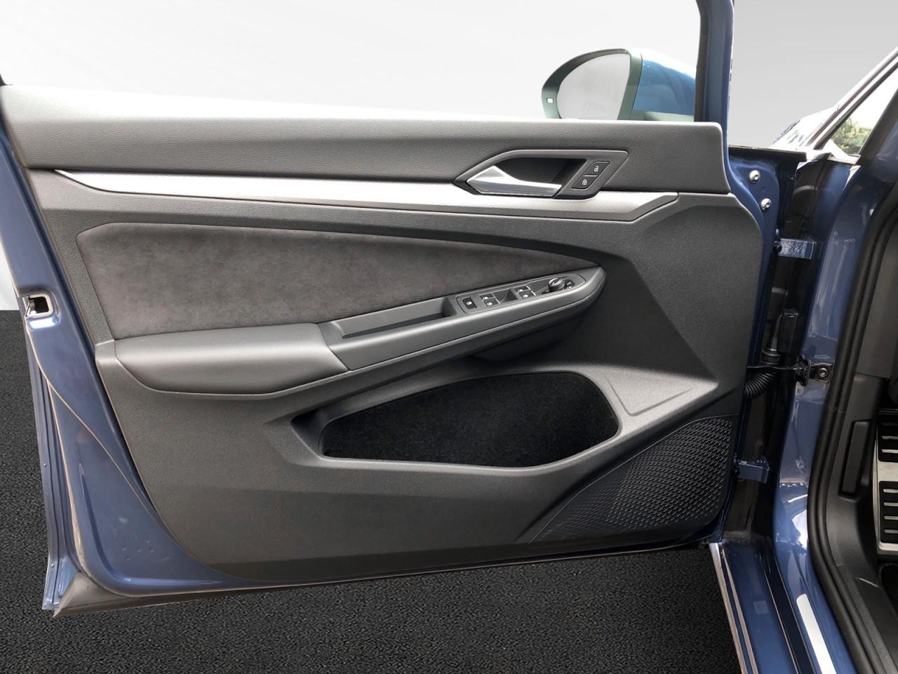 Volkswagen Golf 1.5 eTSI DSG Style