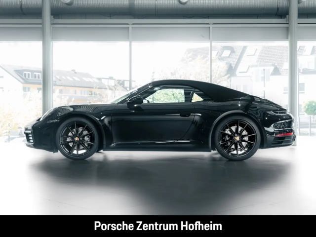 Porsche 992 Cabrio Carrera