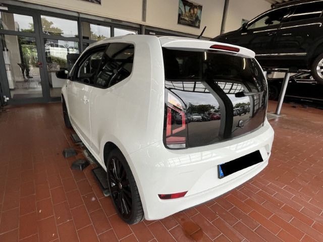 Volkswagen up! 1.0 TSI R-Line