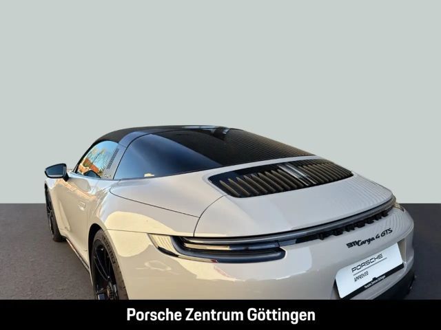 Porsche 992 4 Coupé GTS Targa