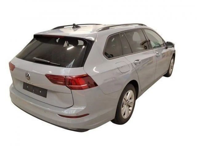 Volkswagen Golf Life Variant