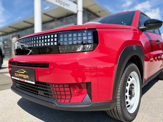 Fiat Grande Panda E RED