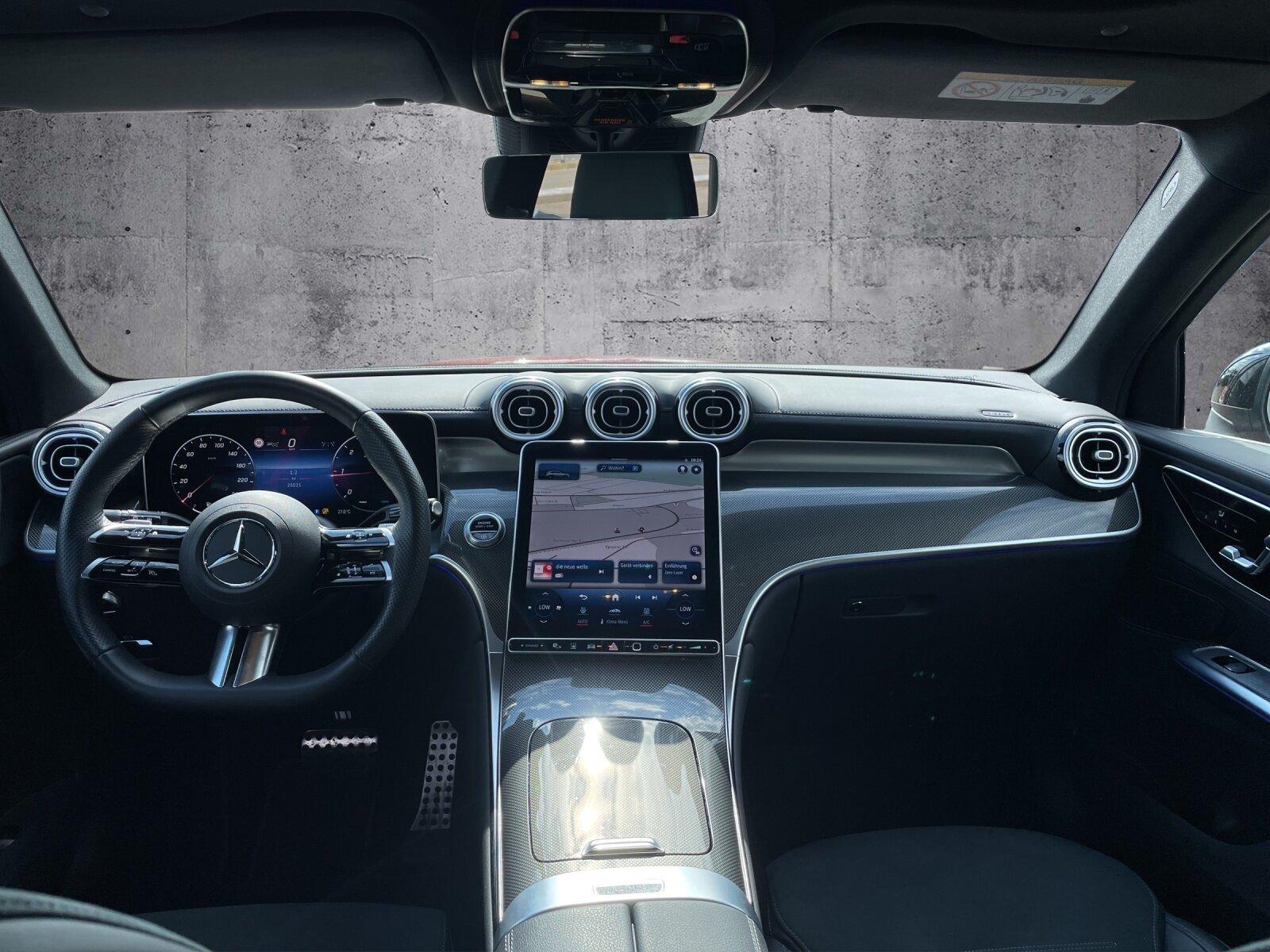 Mercedes-Benz GLC 300 4MATIC AMG Line GLC 300 d